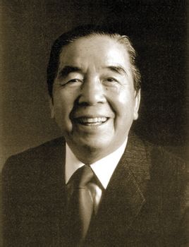 “世界船王”包玉刚——一条旧船撑起海上霸业 半工半读，燕梳行里的小学徒封面