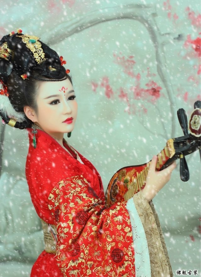 【散文诗】尘鸿暮遥，几多柔情，深许？封面