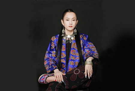 在那山林处封面