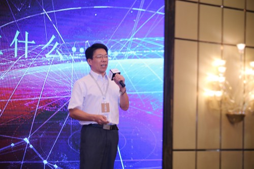 天使的“上帝”，魔鬼的“四哥”，这个文案把空调捧上了天封面