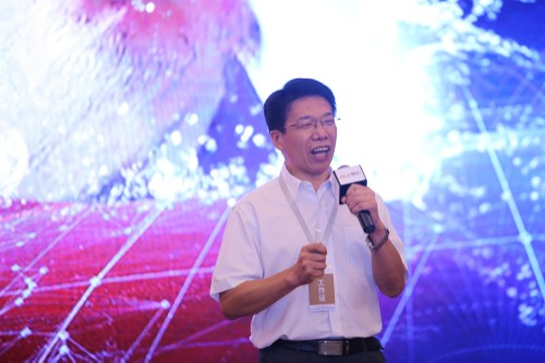 “十二步”=1200万，五百强企业前，看四哥的花式操作封面