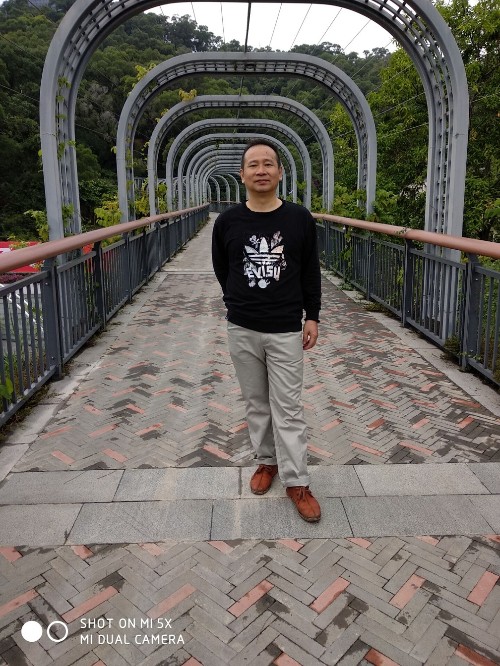 尽孝在平时，上课大于天封面
