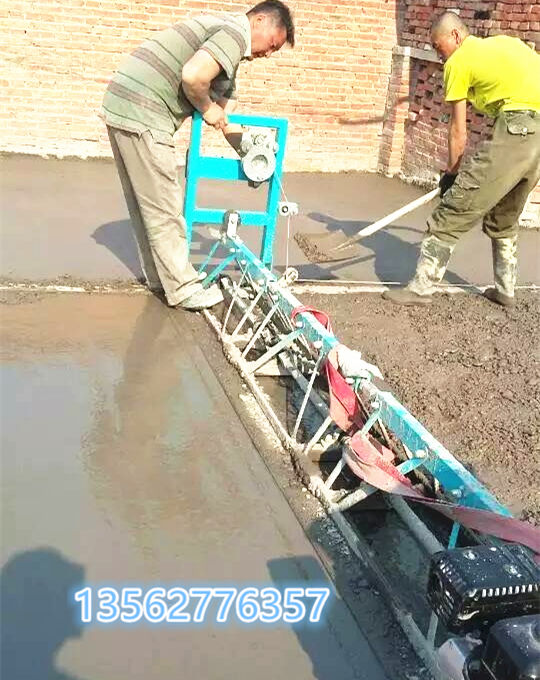 混凝土路面震动梁路面振动梁封面