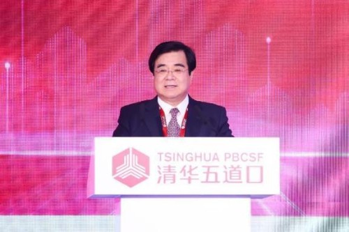 周延礼  全国政协经济委员会委员，原中国保监会党委副书记、副主席 构建与老龄化相适应的养老金融体封面